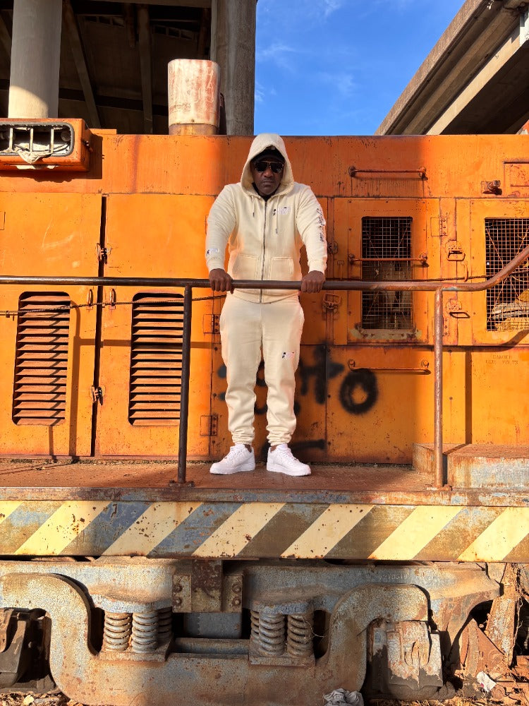 Power Push Premium Heavyweight Organic Cotton Zip Hoodie – Luxury Streetwear Zip-Up (Cream)
